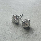 Icon Solitaire Studs