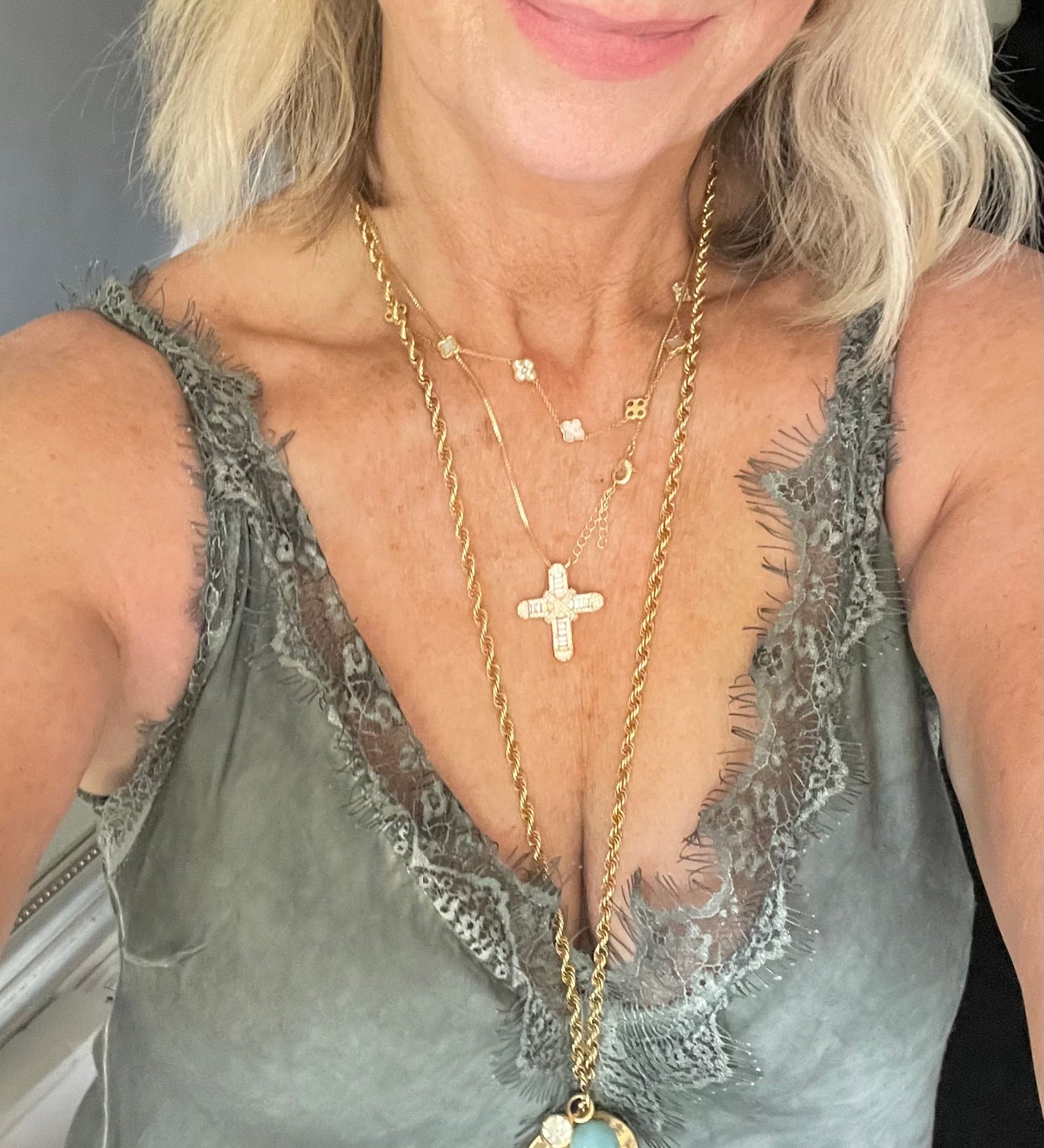 Reya Sun Pendant